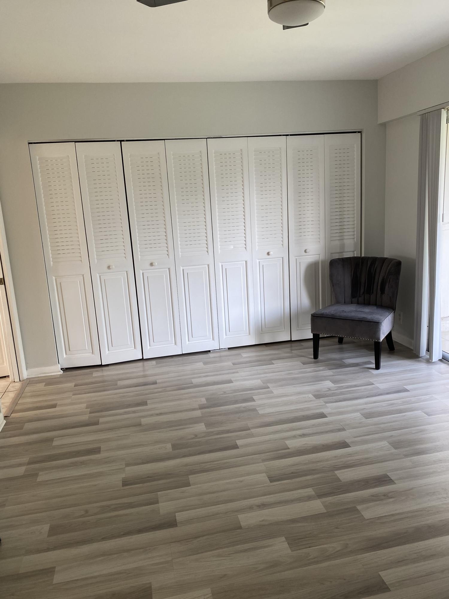 376 Dorset I Boca Raton, FL 33434 - Photo 4 of 9 cv 17