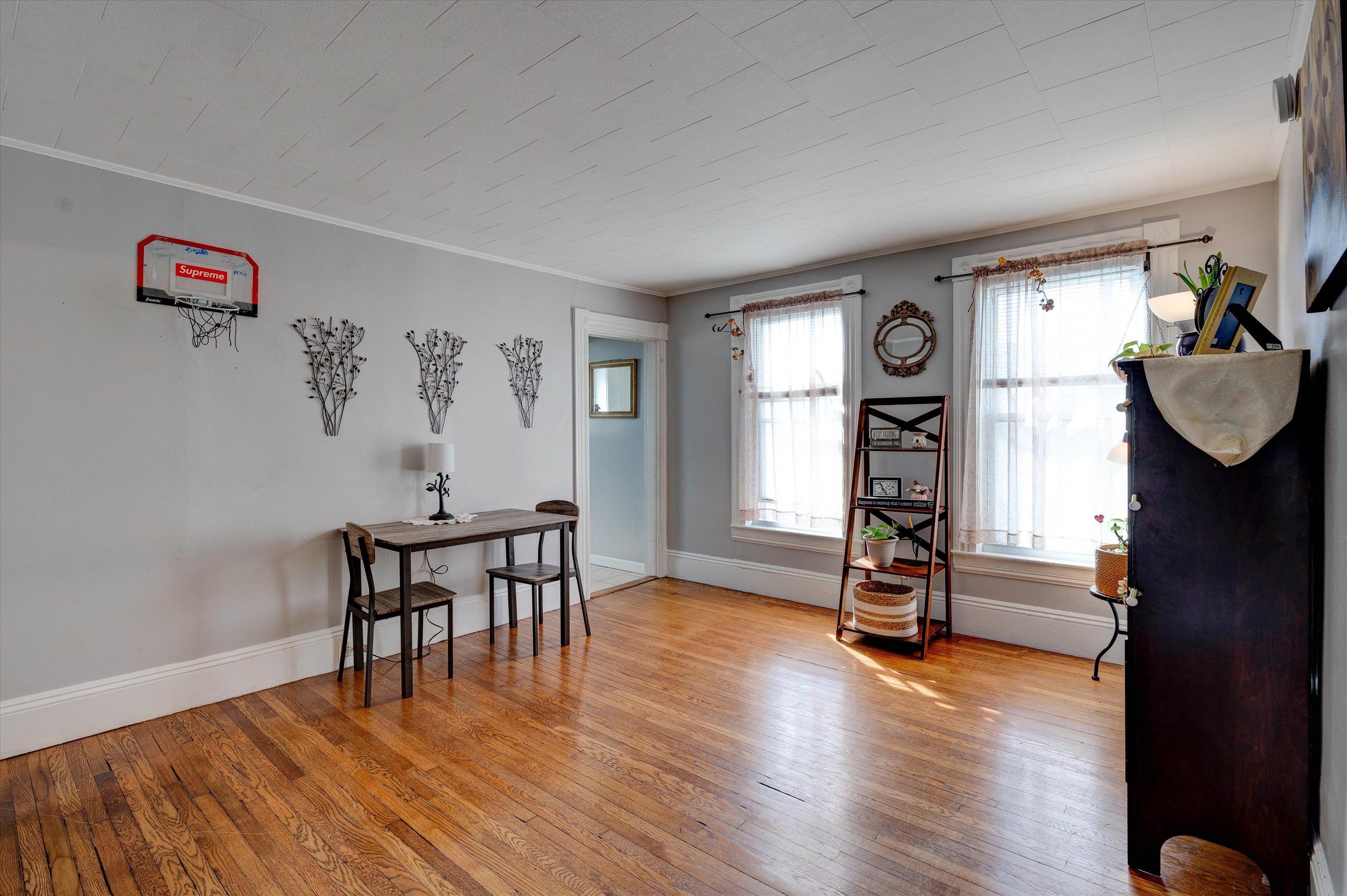 893 Union Street Manchester, NH 03104 - Photo 17 of 28 Gallery Image 17