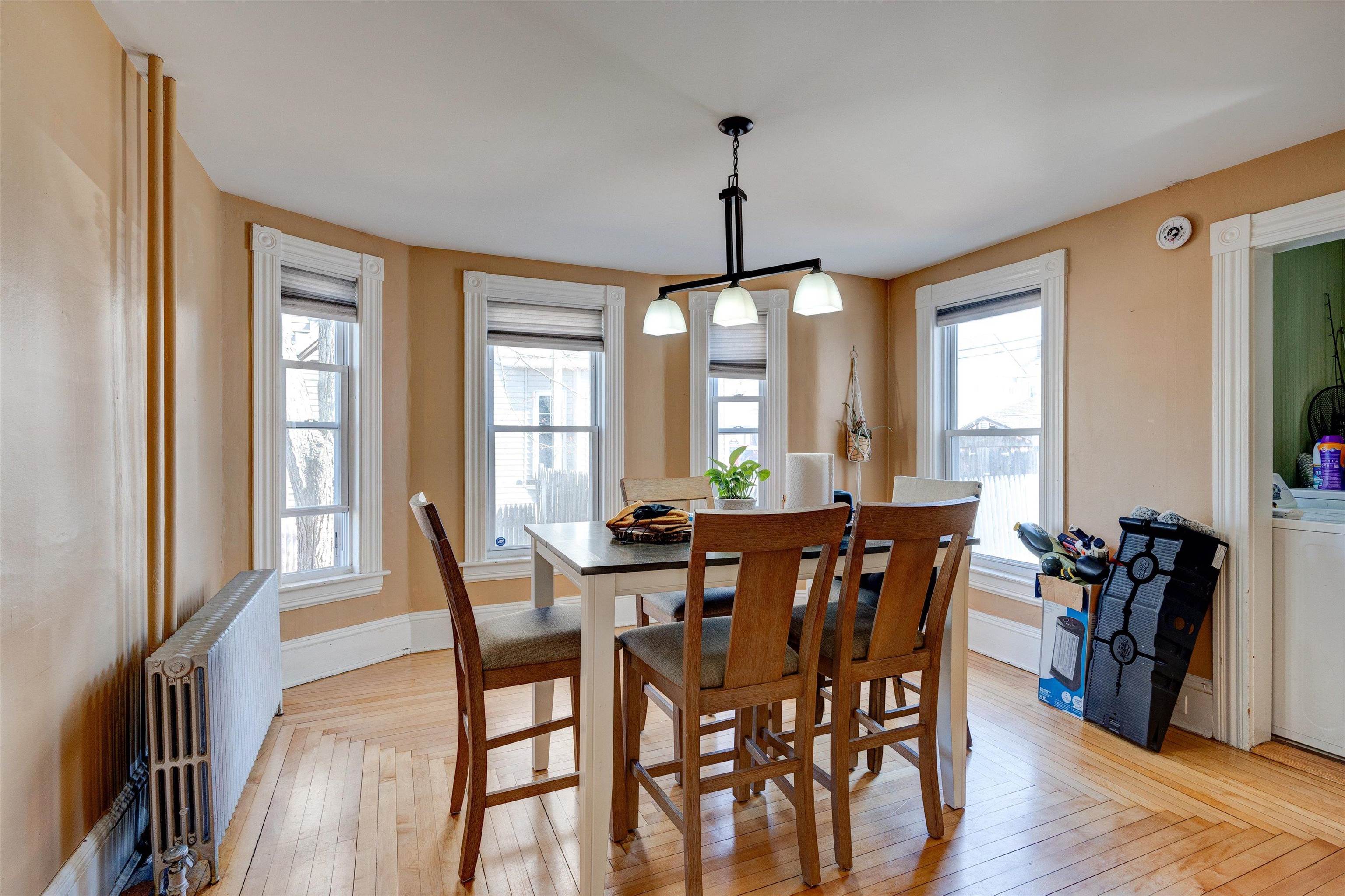 893 Union Street Manchester, NH 03104 - Photo 8 of 28 Gallery Image 8