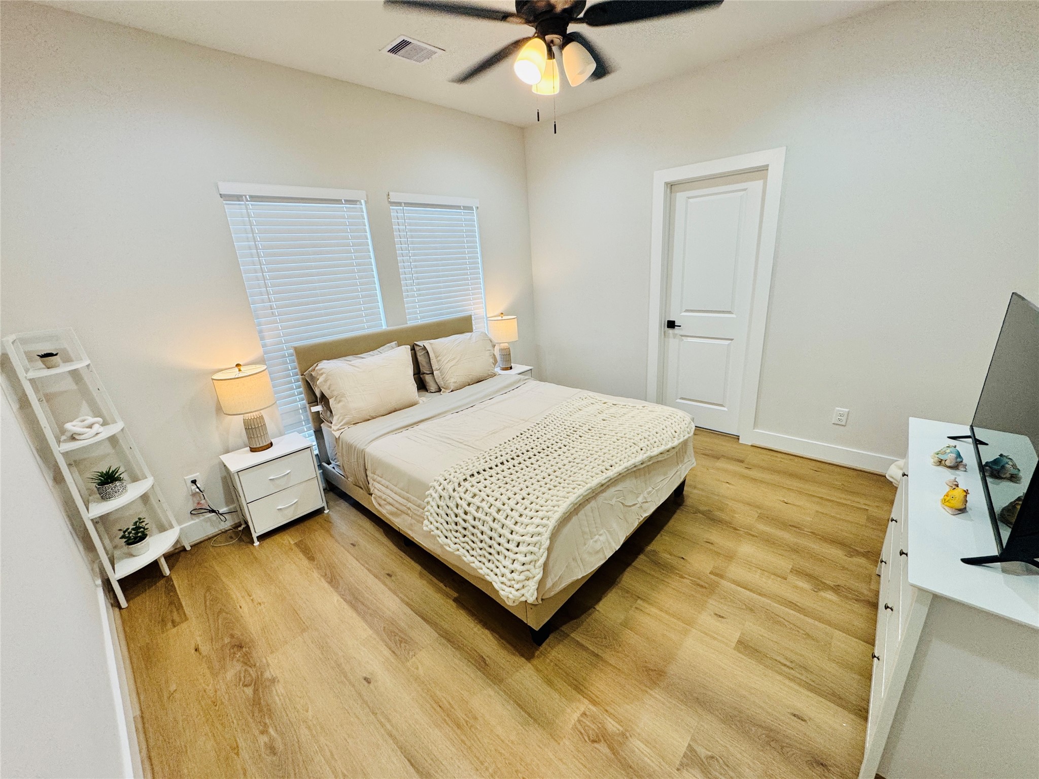 1805 Brooks Street Houston, TX 77026 - Photo 12 of 13