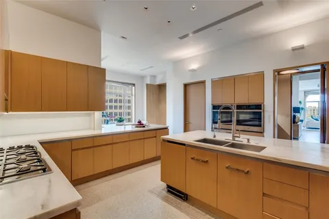 $4,250,000 | 2801 Turtle Creek Boulevard, Unit 7E, Dallas, TX 75219