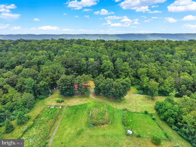 $625,000 | 241 Tobias Drive, East Waterford, PA 17021