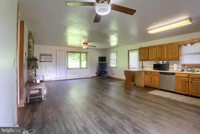 $625,000 | 241 Tobias Drive, East Waterford, PA 17021