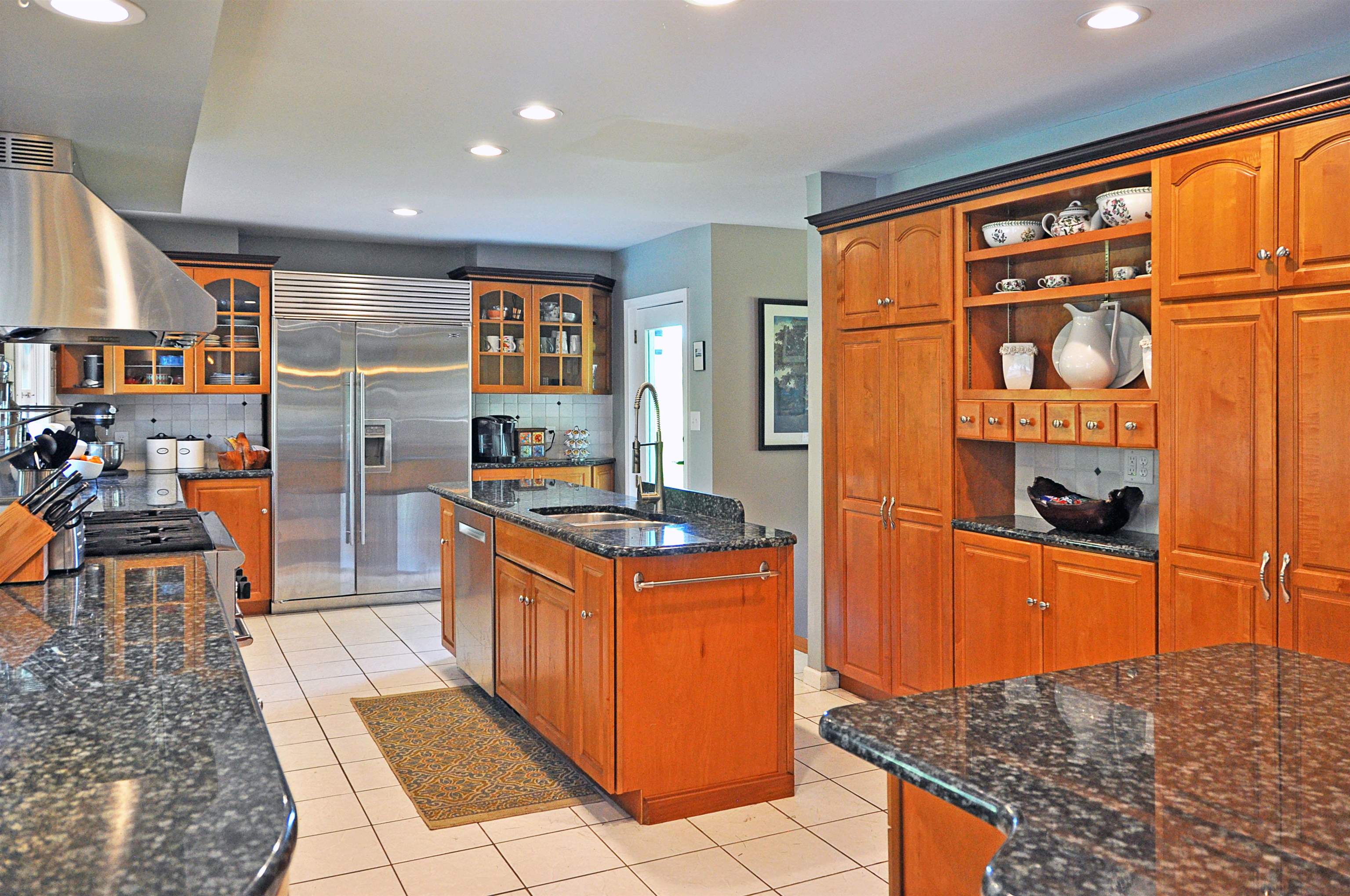 410 Pond Brook Road Colchester, VT 05446 - Photo 4 of 40 Gallery Image 4