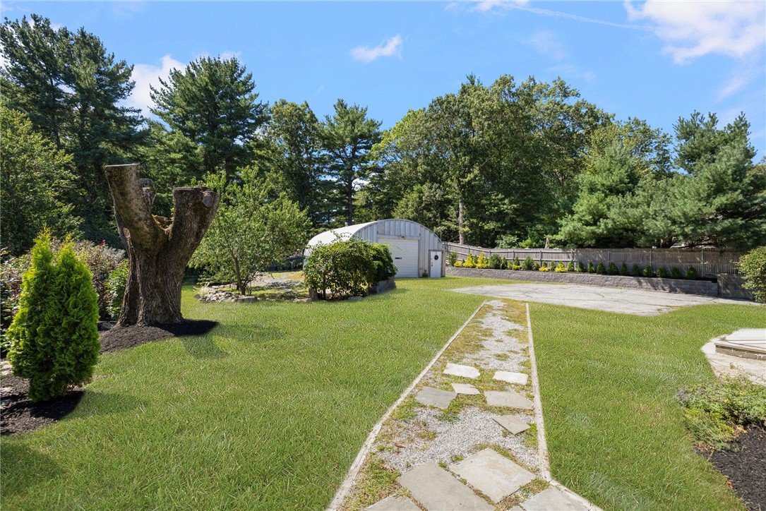 222 Old County Road Smithfield, RI 02917 - Photo 29 of 35