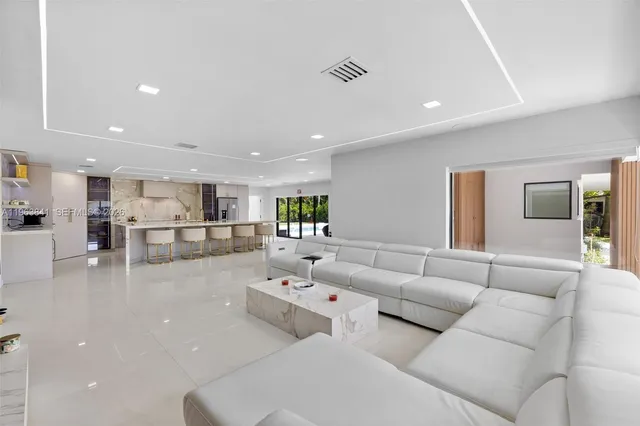 $15,000 | 1117 Adams Street, Hollywood, FL 33019