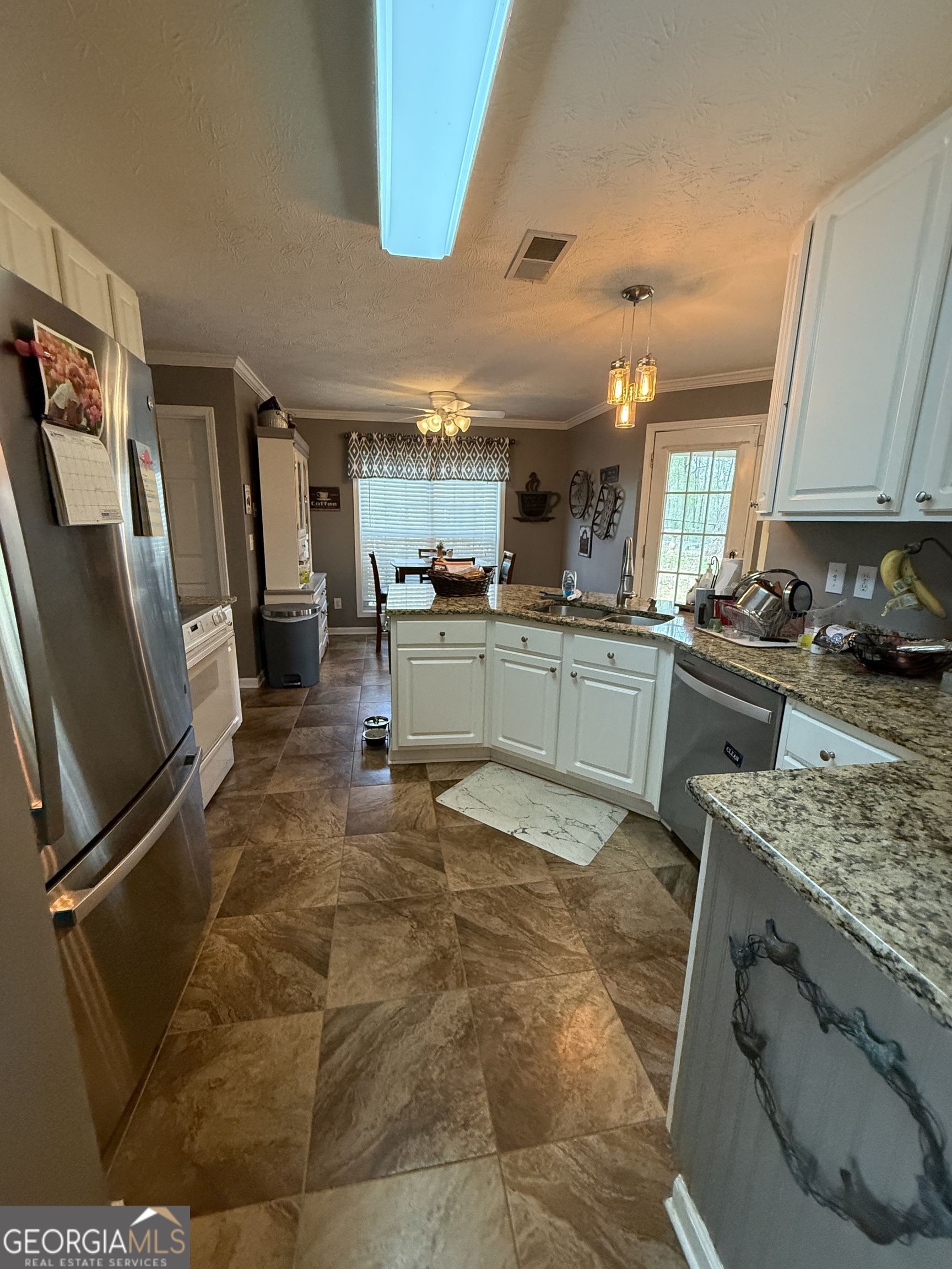 3030 Summit Lane Monroe, GA 30655 - Photo 8 of 17