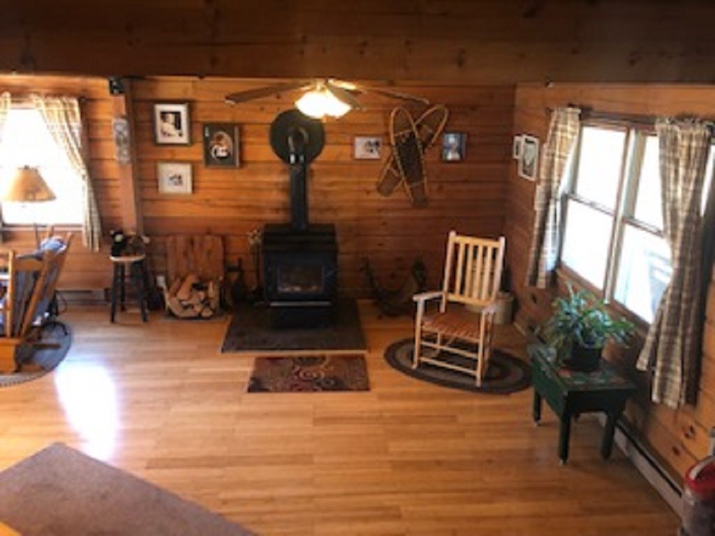 29 Spring Street Hopkinton, RI 02832 - Photo 2 of 15