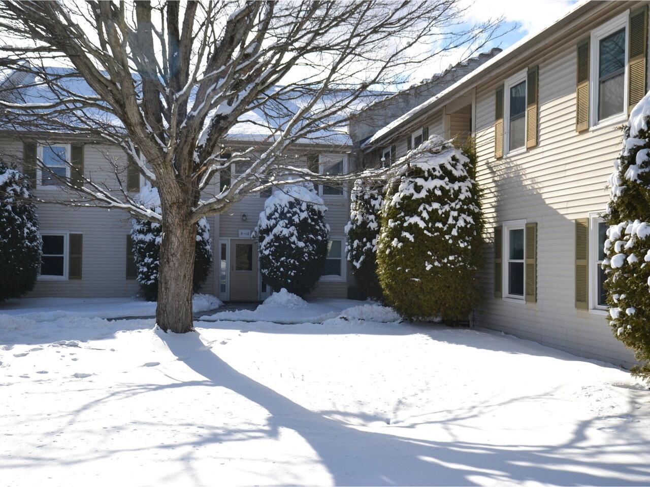 12 Saybrook Road Essex, VT 05452 - Photo 1 of 20 Gallery Image 1