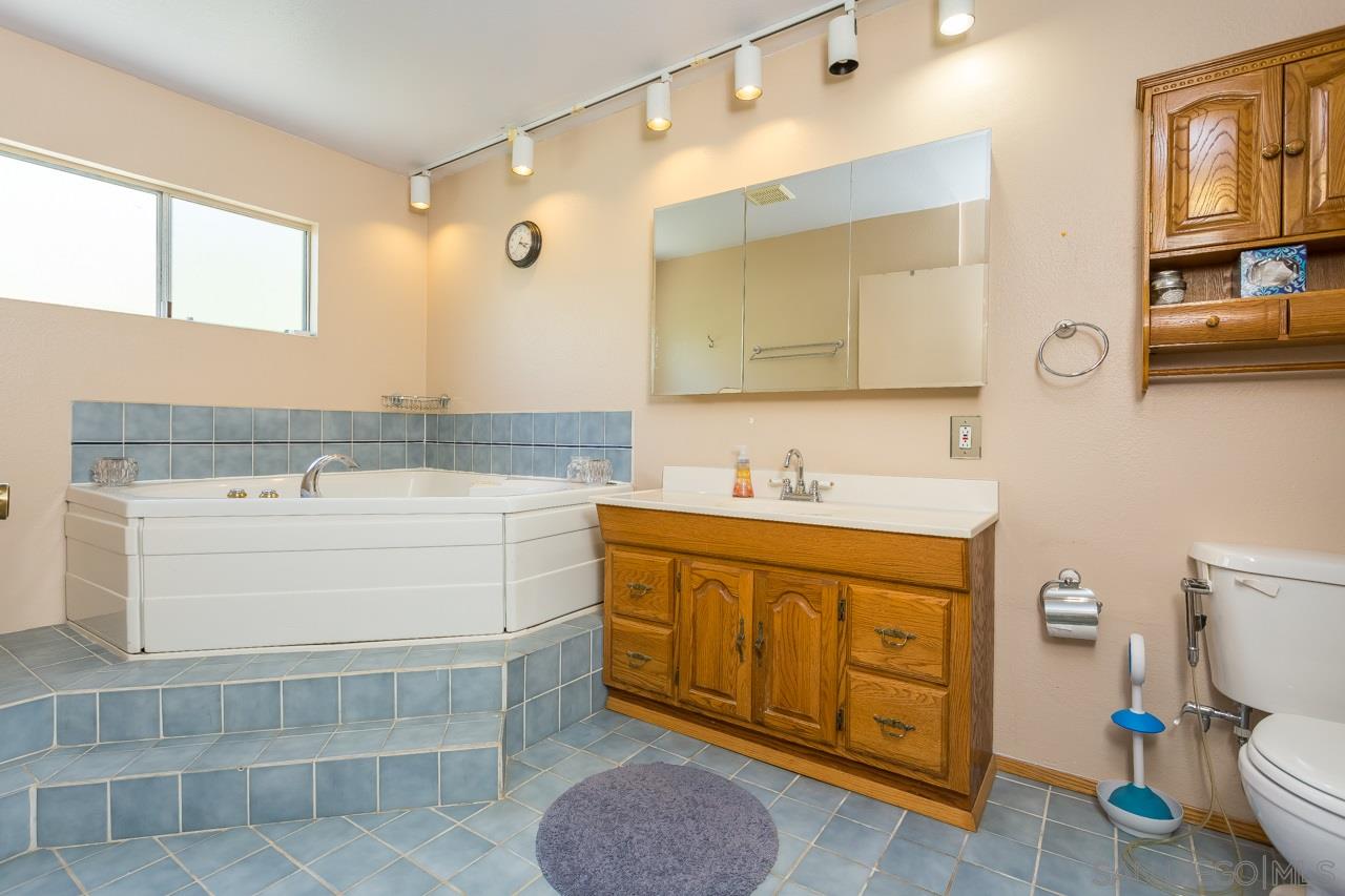 2445 Coach Drive Spring Valley, CA 91978 - Photo 24 of 25 Gallery Image 24