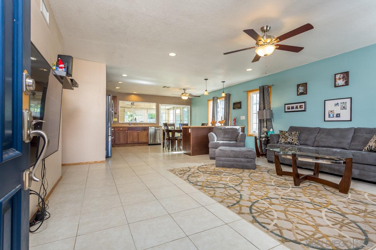 2445 Coach Drive Spring Valley, CA 91978 - Photo 6 of 25 Gallery Image 6