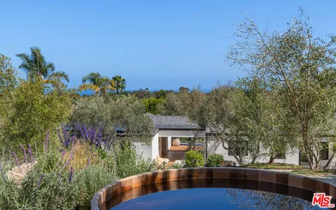 $11,925,000 | 28953 Boniface Drive, Malibu, CA 90265