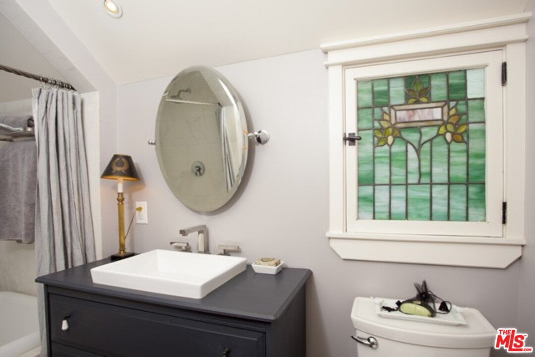 235 Fowling Street Playa del Rey, CA 90293 - Photo 13 of 27 Gallery Image 13
