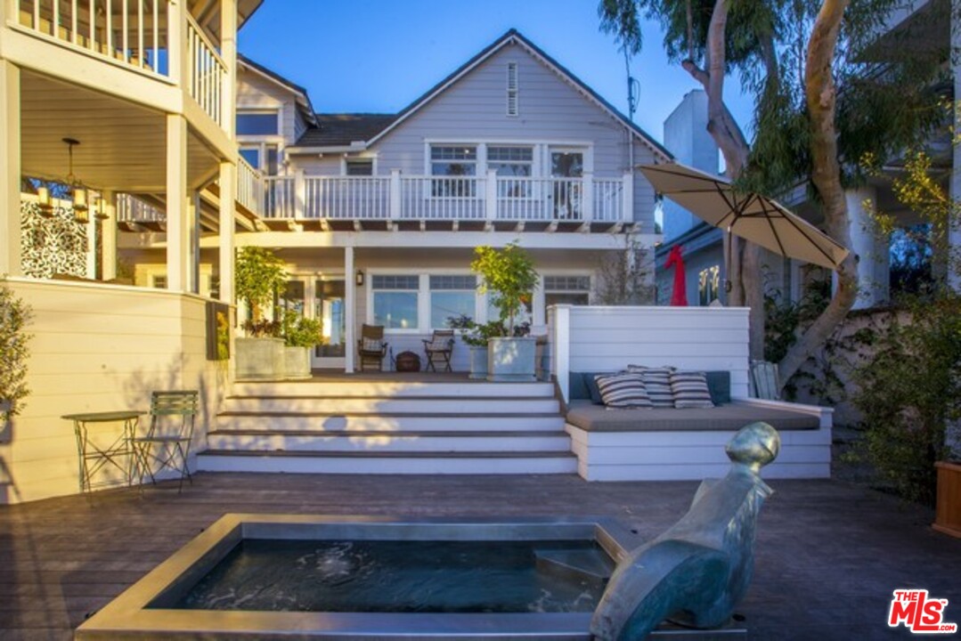 235 Fowling Street Playa del Rey, CA 90293 - Photo 25 of 27 Gallery Image 25