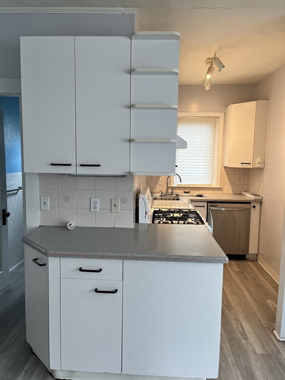 71 Sycamore Street Fairhaven, MA 02719 - Photo 33 of 34