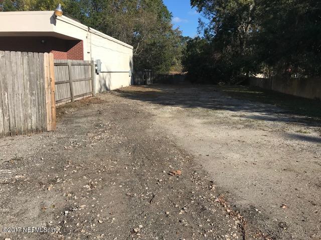 723 Memorial Park Road Jacksonville, FL 32221 - Photo 8 of 20 Memorial 5