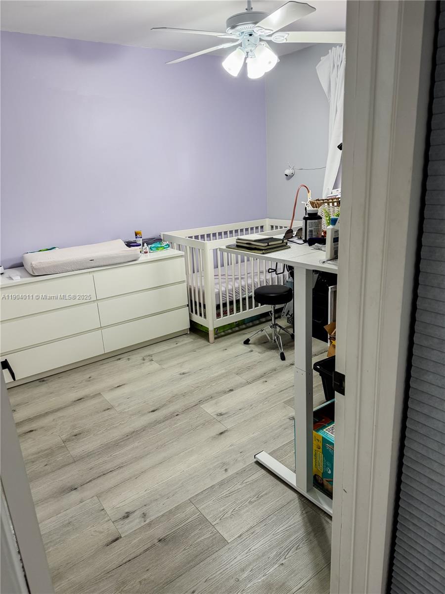 841 Northeast 207th Lane, Unit 3204 Miami, FL 33179 - Photo 9 of 37 a bathroom with a bathtub and a sink