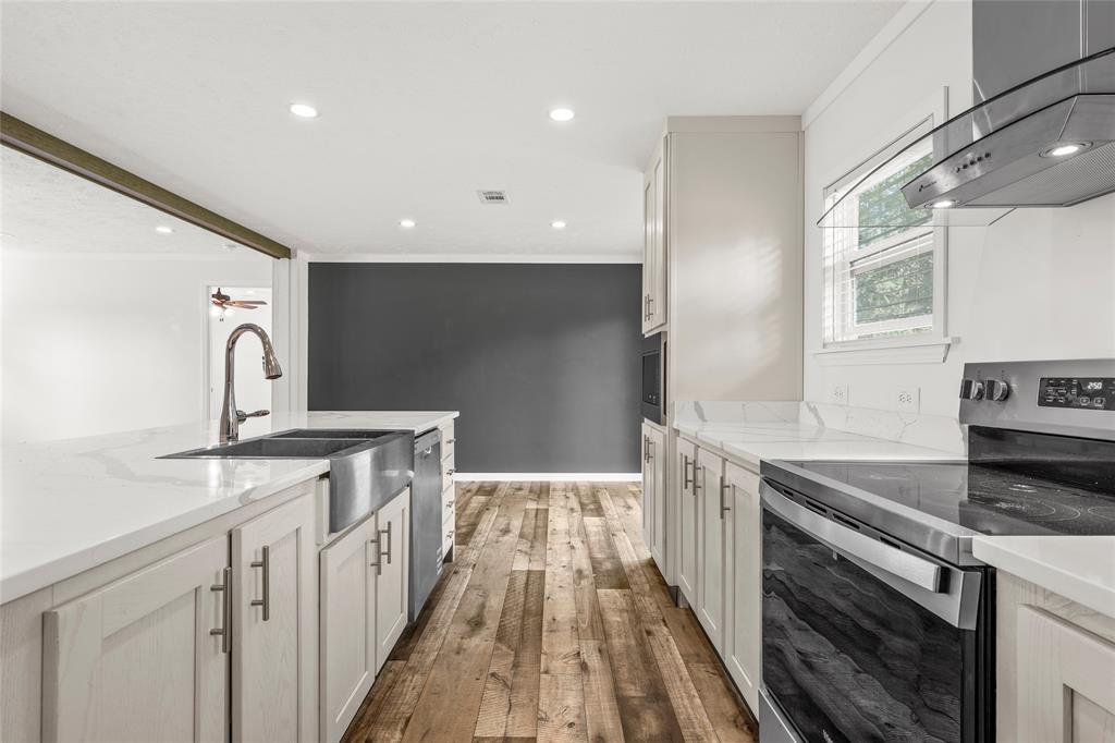 4405 Rocking K Drive Bellmead, TX 76705 - Photo 6 of 16 Gallery Image 6
