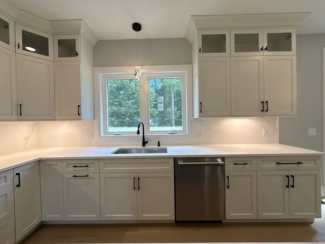 $1,549,000 | 14 Earle Stewart Lane, Wrentham, MA 02093