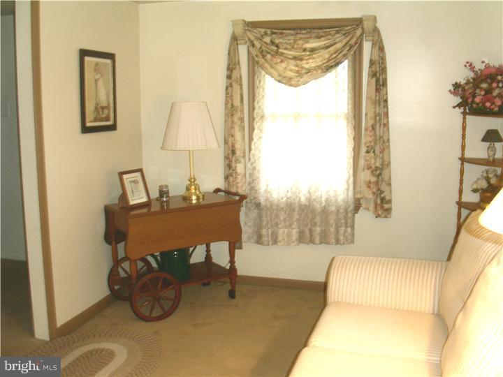2035 Foulk Road Garnet Valley, PA 19060 - Photo 2 of 18 Living Room