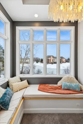 $1,895,000 | 12 East Penny Road, South Barrington, IL 60010