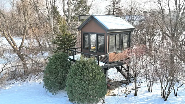 $1,895,000 | 12 East Penny Road, South Barrington, IL 60010