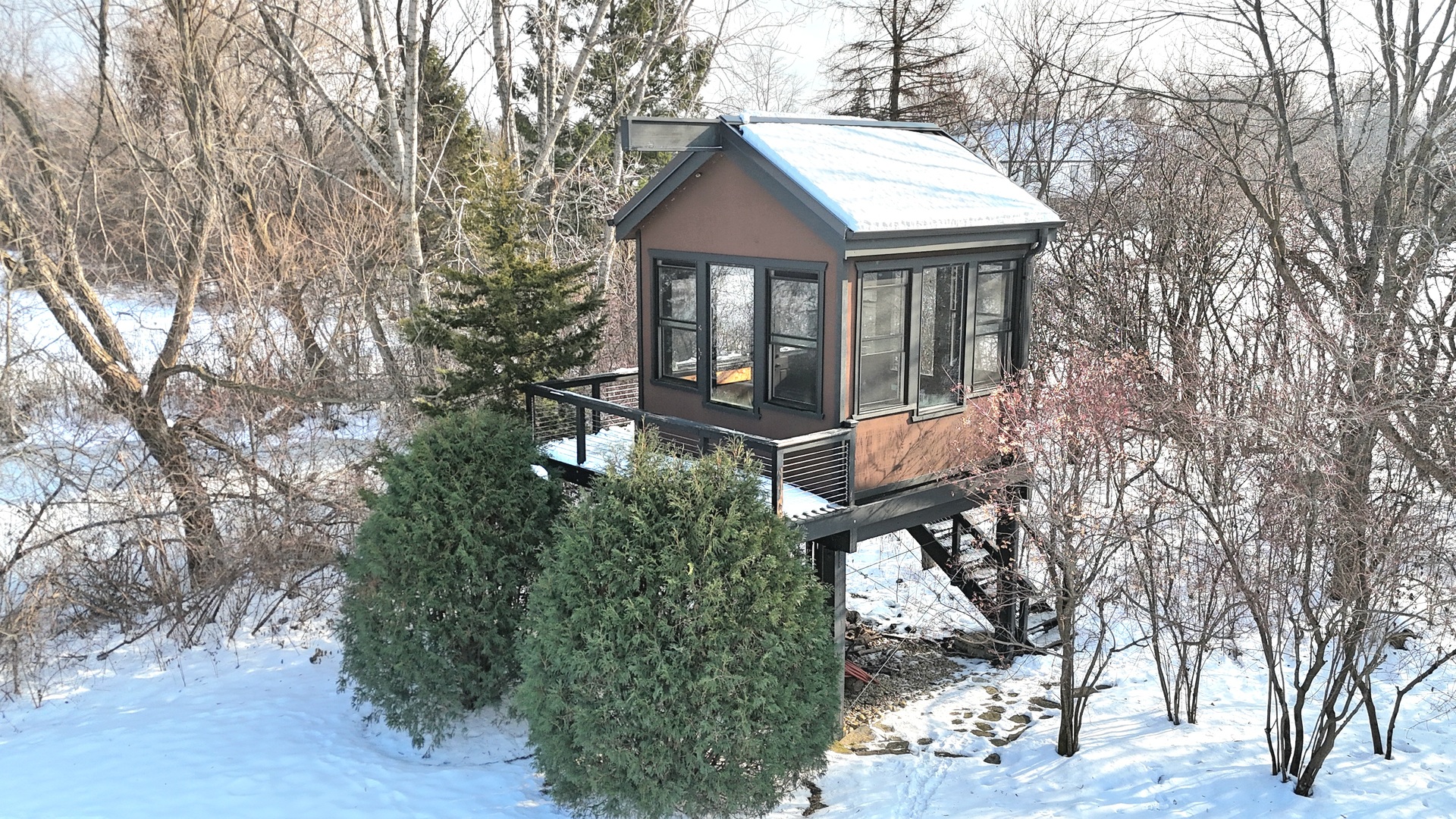 12 East Penny Road South Barrington, IL 60010 - Photo 48 of 61 a front view of a house with a yard and balcony