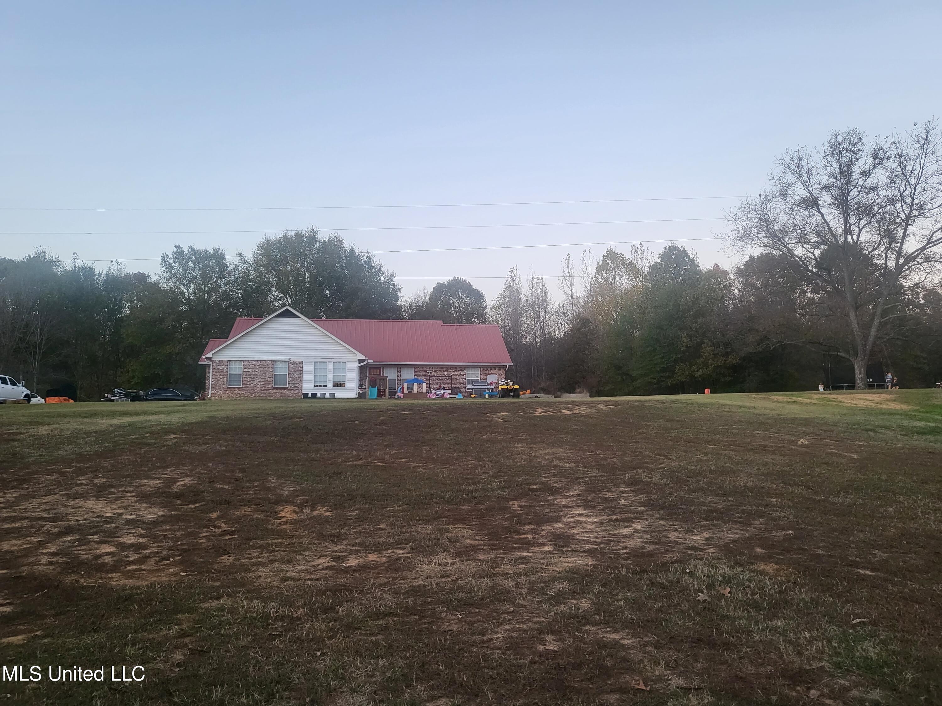 257 Jones Road Coldwater, MS 38618 - Photo 12 of 15 20221109_170029