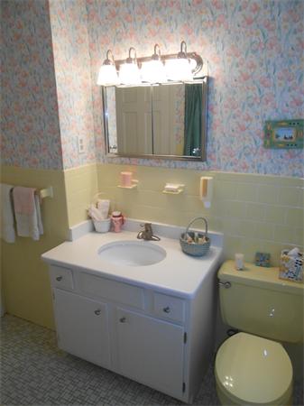 91 Spruce Road Reading, MA 01867 - Photo 13 of 30 Gallery Image 13