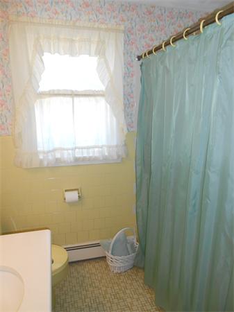 91 Spruce Road Reading, MA 01867 - Photo 14 of 30 Gallery Image 14