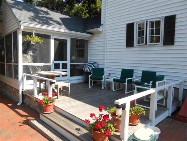 91 Spruce Road Reading, MA 01867 - Photo 26 of 30 Gallery Image 26