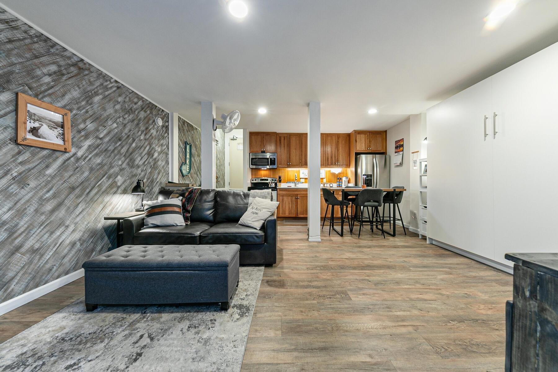 15775 Donner Pass Road Truckee, CA 96161 - Photo 13 of 28 Gallery Image 13