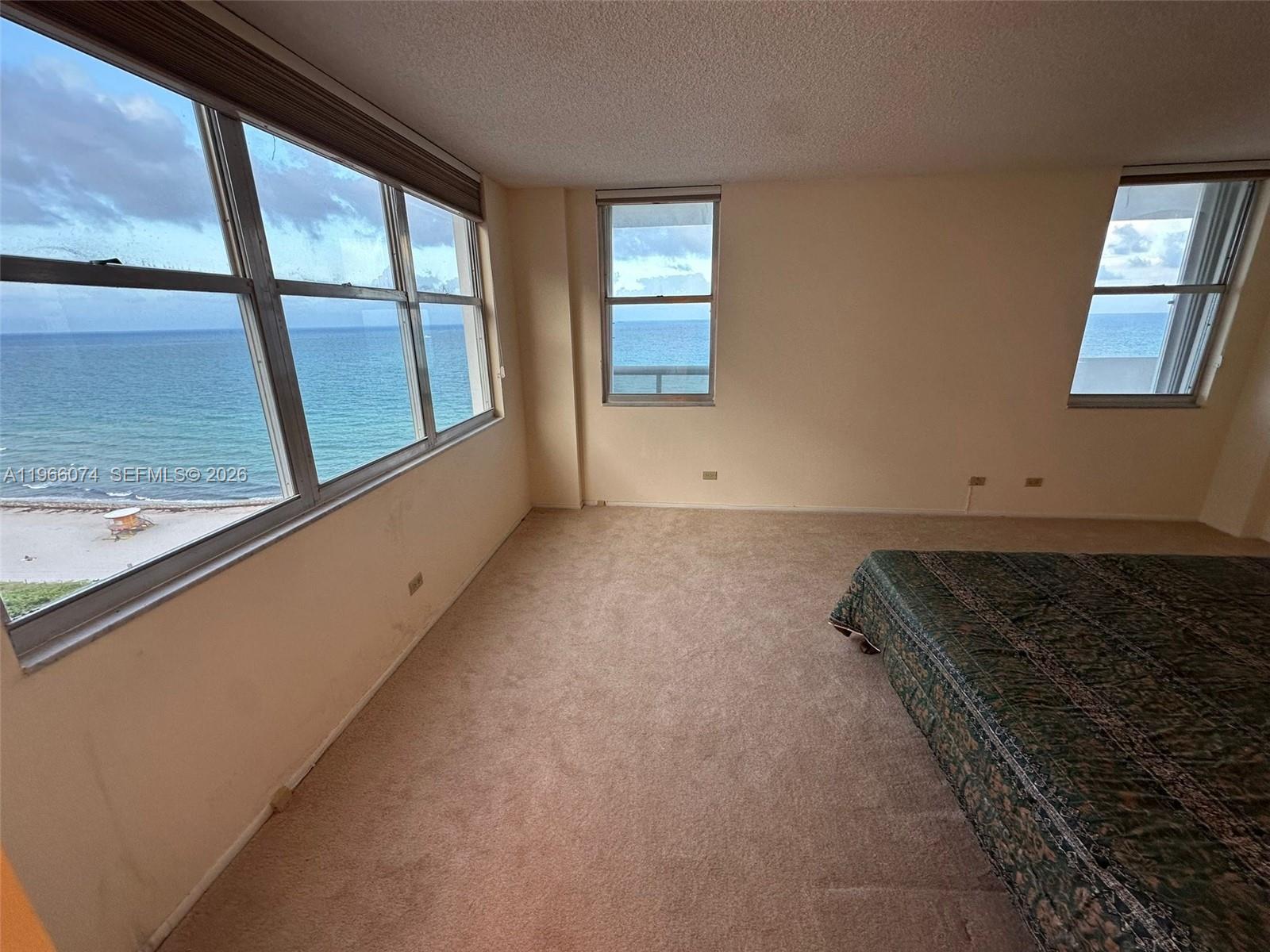 6039 Collins Avenue, Unit 1625 Miami Beach, FL 33140 - Photo 16 of 45