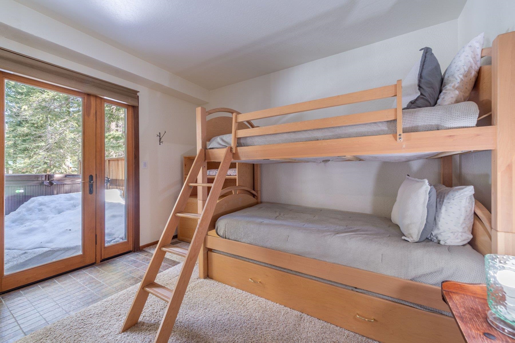 12317 Bennett Flat Road Truckee, CA 96161 - Photo 21 of 28