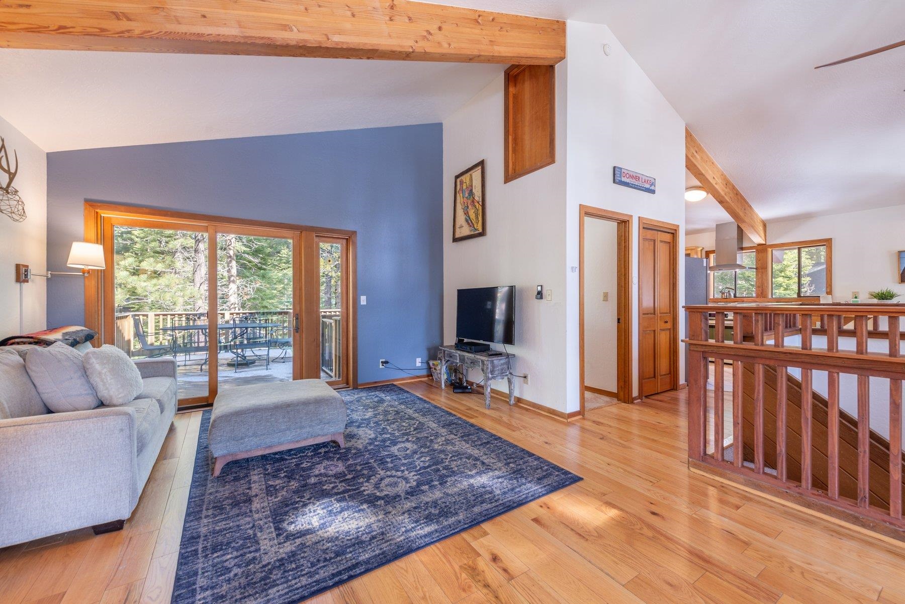 12317 Bennett Flat Road Truckee, CA 96161 - Photo 7 of 28