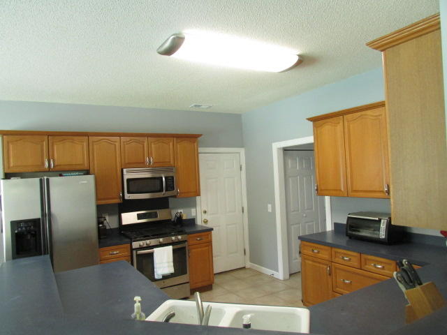 1702 Fox Ridge Court Charleston, SC 29414 - Photo 15 of 26 IMG_2685