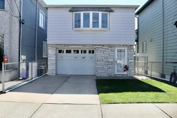 $690,000 | 768 4th Street, Secaucus, NJ 07094