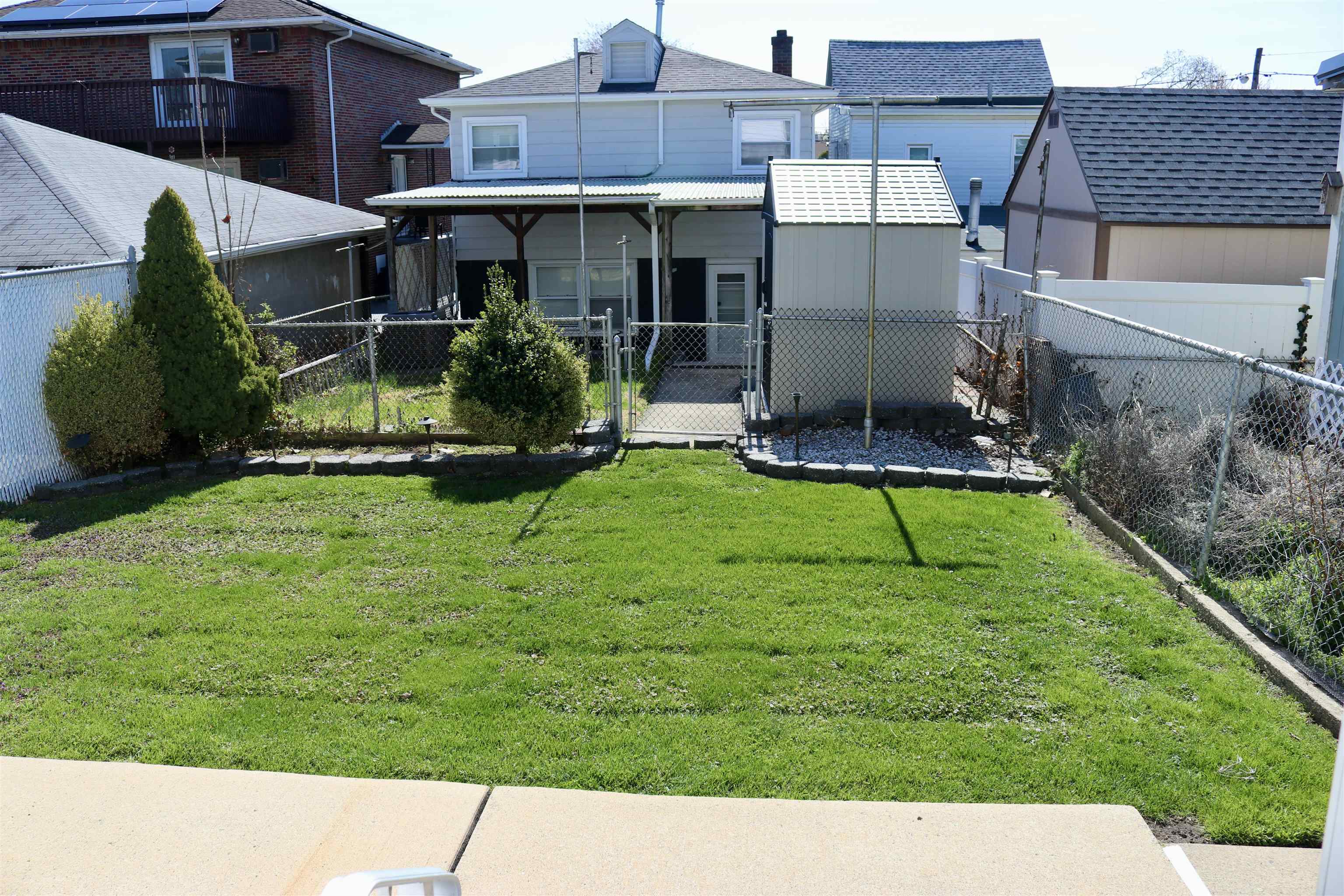 768 4th Street Secaucus, NJ 07094 - Photo 34 of 38