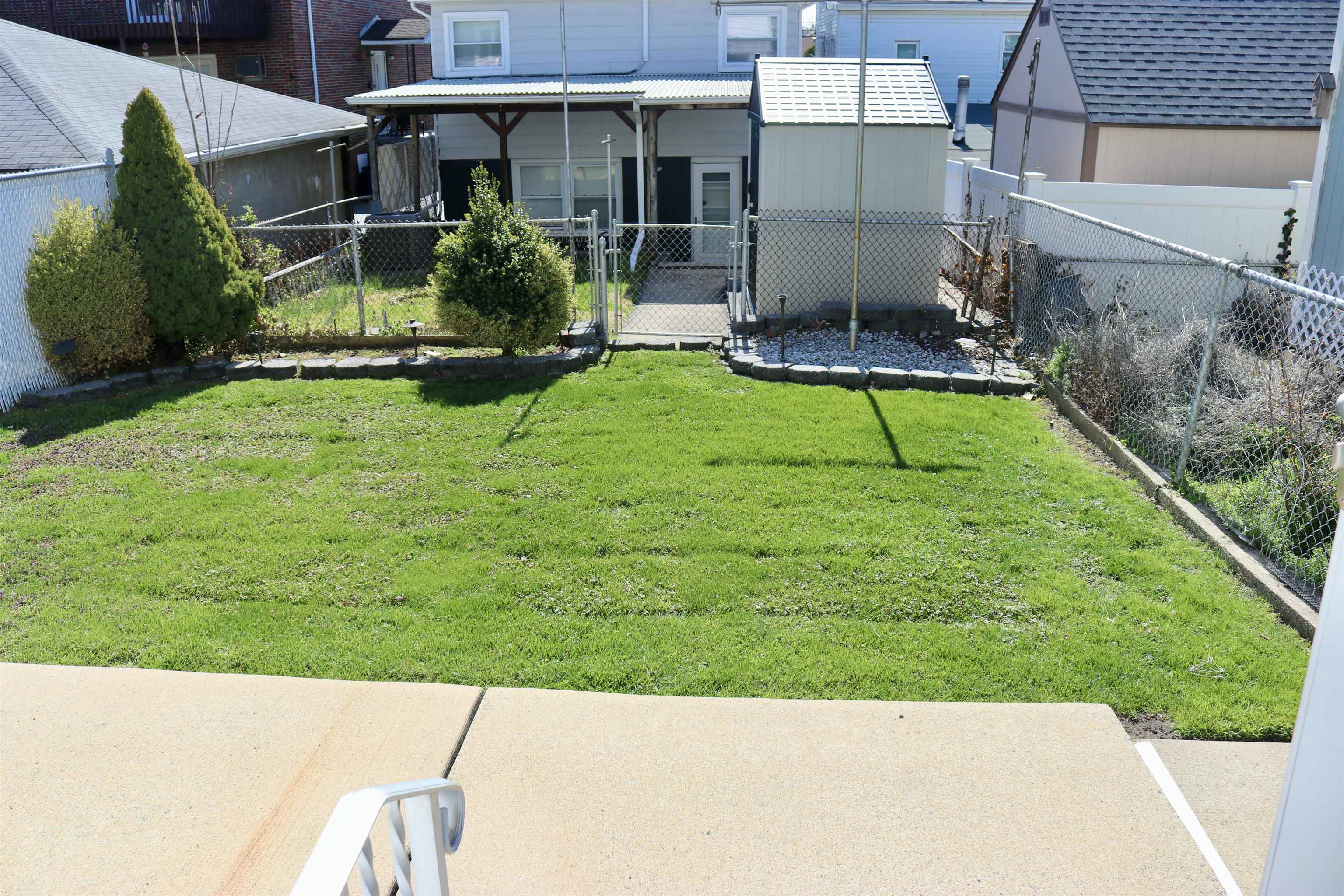 768 4th Street Secaucus, NJ 07094 - Photo 35 of 38