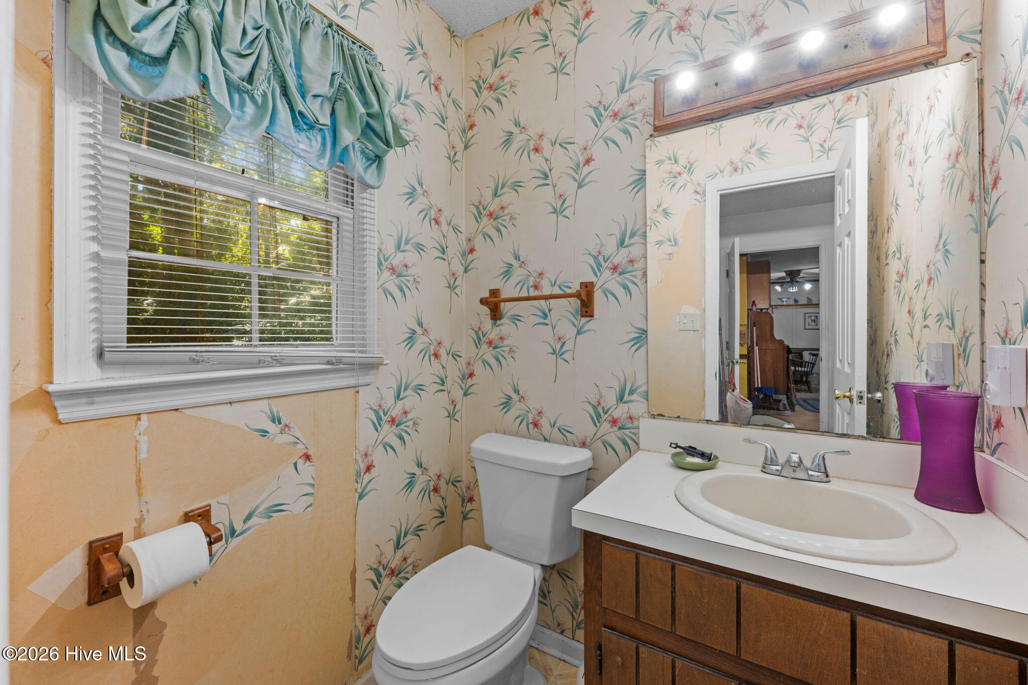 520 Stately Pines Road New Bern, NC 28560 - Photo 31 of 35 35-web-or-mls-DSC_8156