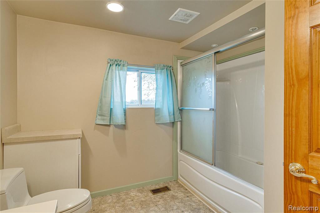 10142 Baldwin Road Gaines, MI 48436 - Photo 18 of 32