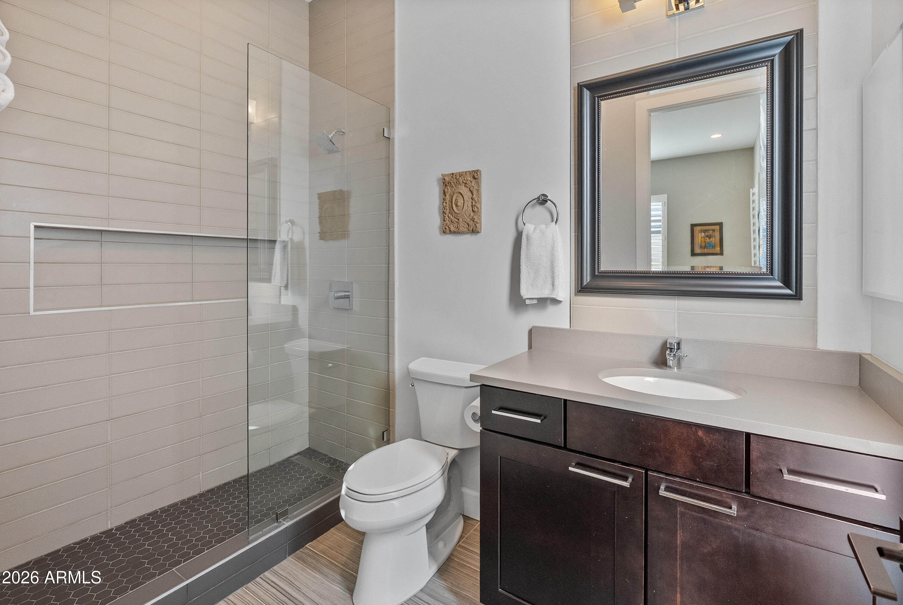 4445 North 29th Place Phoenix, AZ 85016 - Photo 31 of 39 Bedroom 4 En Suite Bath