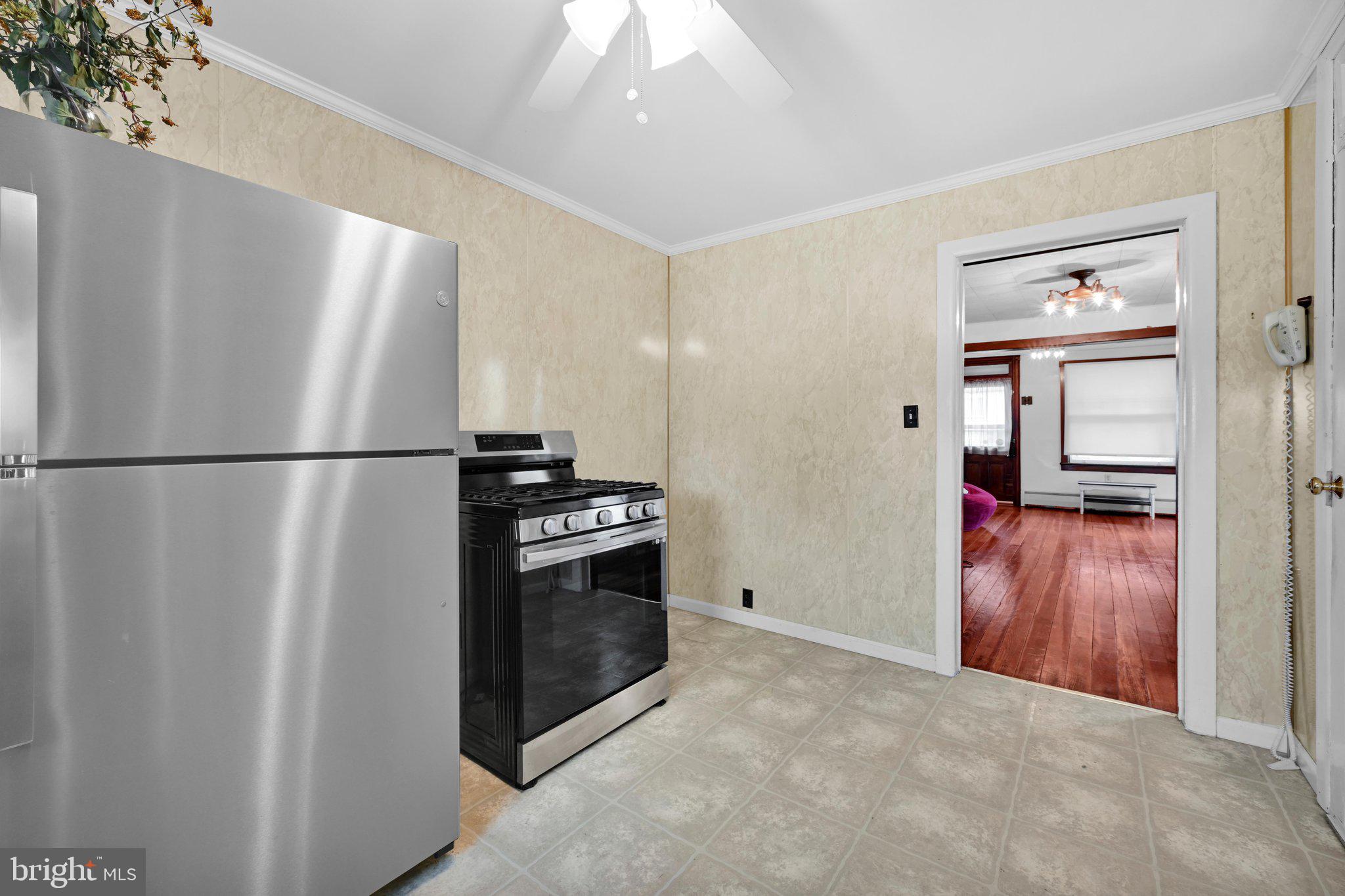16 Grove Road Blandon, PA 19510 - Photo 12 of 30 KItchen