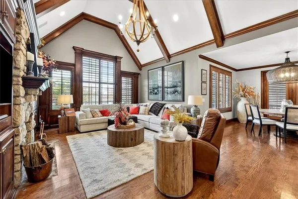 $14,300,000 | 19661 171st Street, Basehor, KS 66007