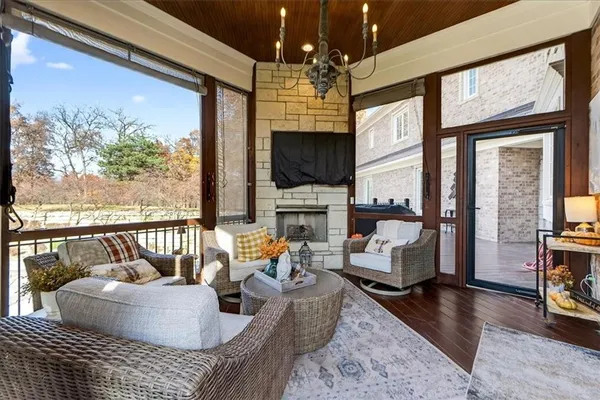 $14,300,000 | 19661 171st Street, Basehor, KS 66007