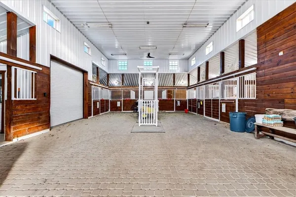 $14,300,000 | 19661 171st Street, Basehor, KS 66007