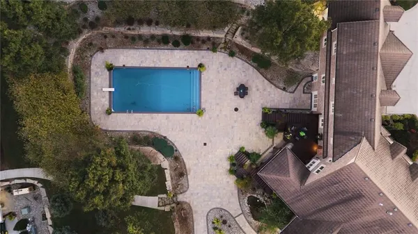 $14,300,000 | 19661 171st Street, Basehor, KS 66007
