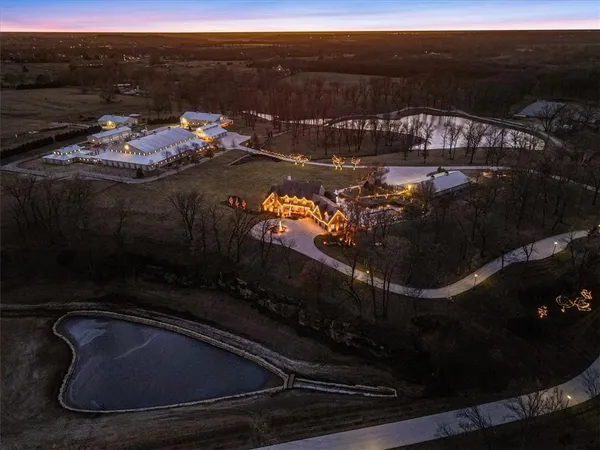 $14,300,000 | 19661 171st Street, Basehor, KS 66007