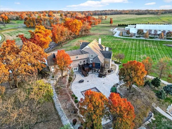 $14,300,000 | 19661 171st Street, Basehor, KS 66007