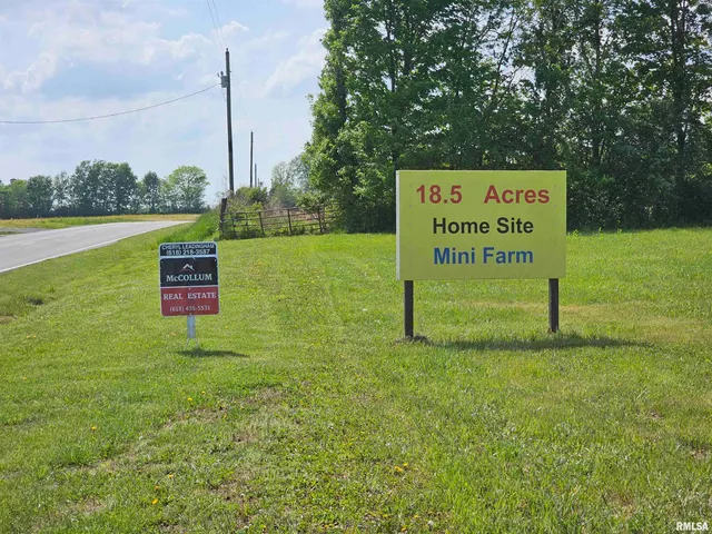 $420,000 | 17225 Akin Blacktop, Unit BLACKTOP, Benton, IL 62812